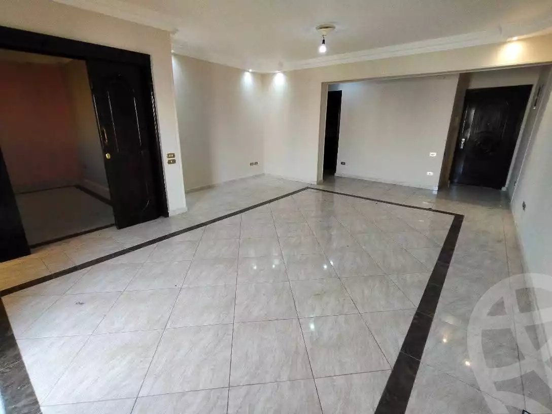 https://aqarmap.com.eg/en/listing/6051962-for-rent-cairo-mokattam-lhdb-l-ly-madinat-el-togaryen-mokatam-club-st