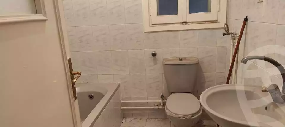 https://aqarmap.com.eg/ar/listing/6052137-for-rent-alexandria-ganaklis