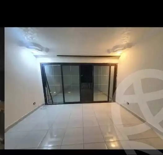 https://aqarmap.com.eg/ar/listing/6052902-for-rent-cairo-mokattam-lhdb-l-ly-shareaa-9