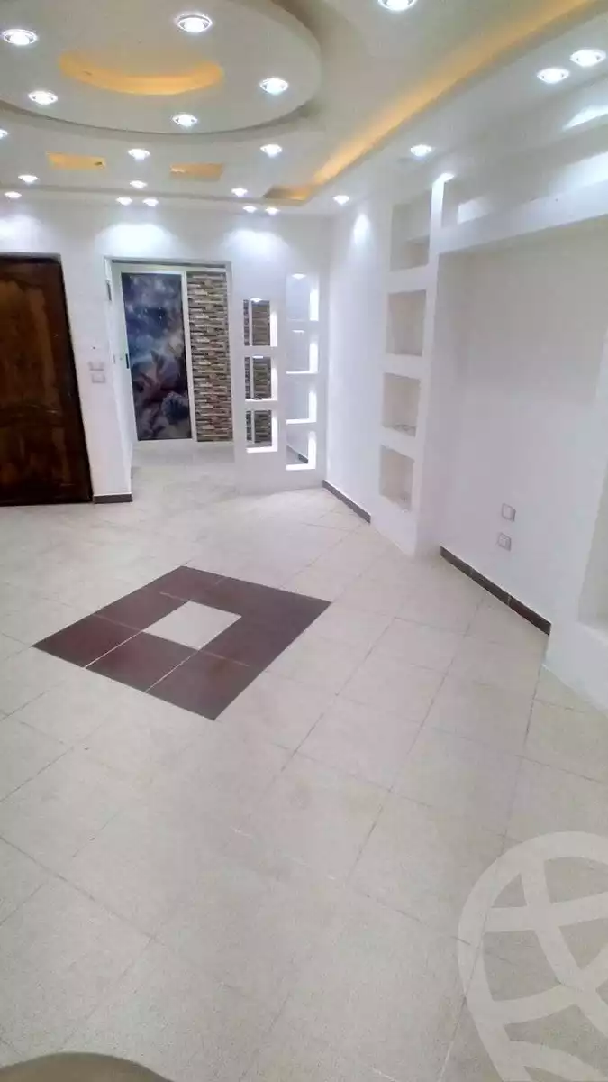 https://aqarmap.com.eg/ar/listing/6052943-for-sale-alexandria-miami