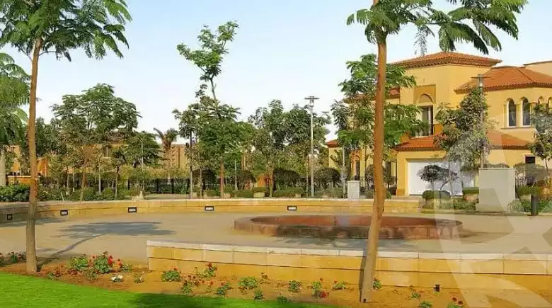 https://aqarmap.com.eg/ar/listing/6053652-for-sale-cairo-mokattam-compounds-uptown-cairo