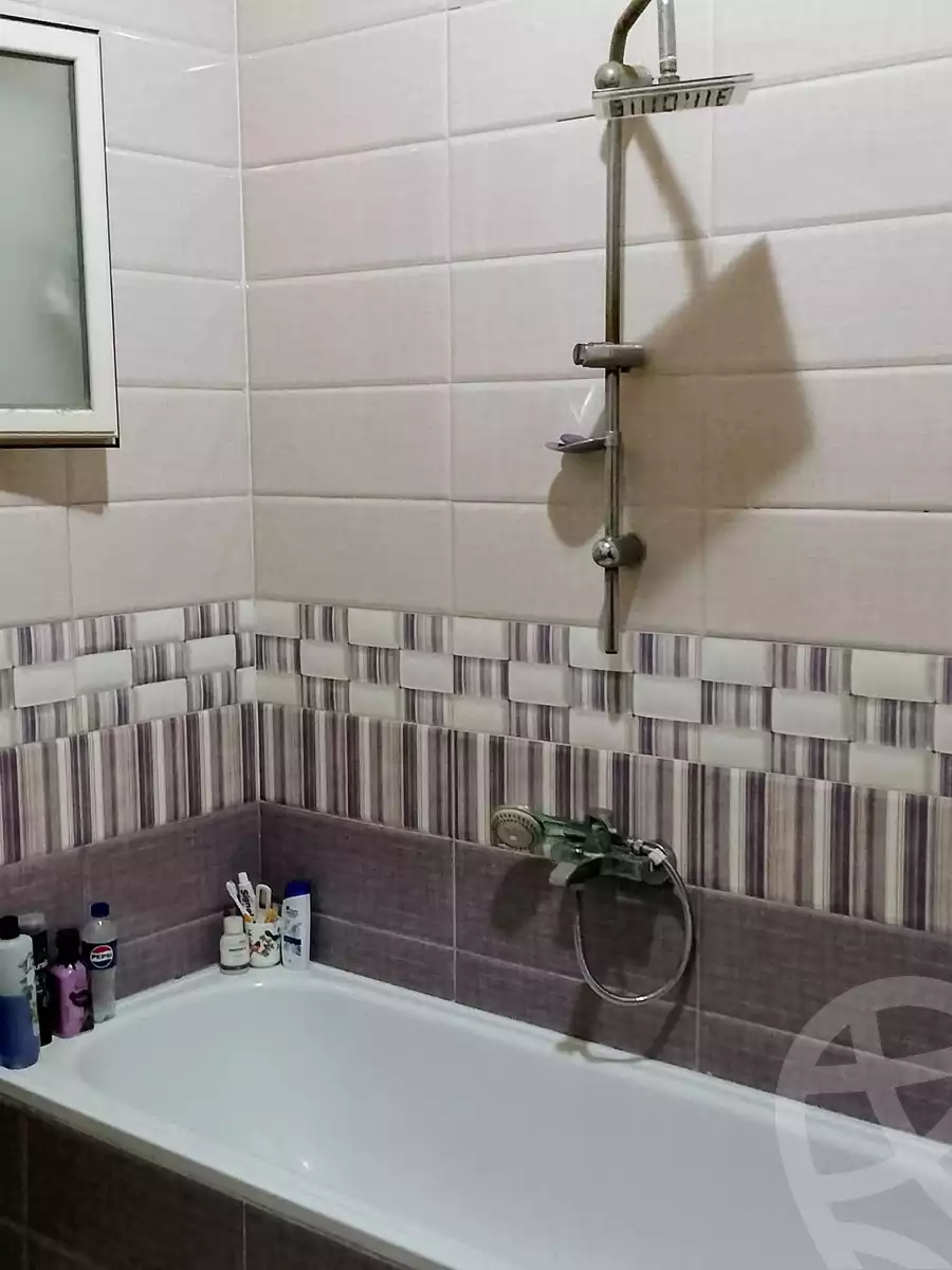 https://aqarmap.com.eg/en/listing/6054308-for-sale-cairo-helwan-mnshy-yn-hlwn-el-tawheed-st