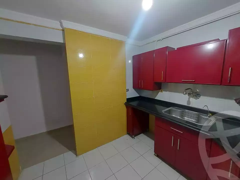 https://aqarmap.com.eg/en/listing/6054445-for-rent-alexandria-ganaklis