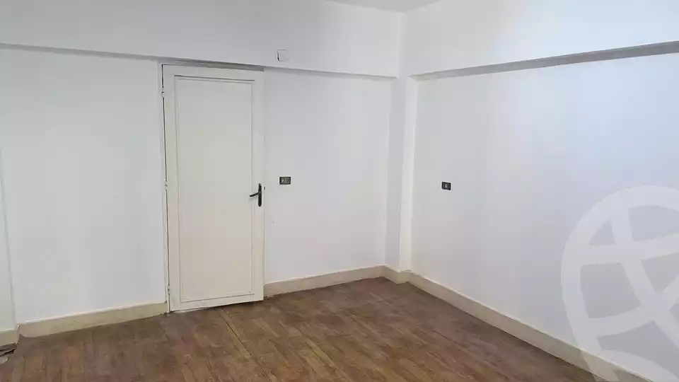 https://aqarmap.com.eg/en/listing/6057802-for-sale-cairo-mokattam-lhdb-l-ly-diplomats-neighborhood