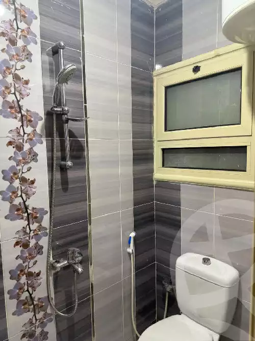 https://aqarmap.com.eg/en/listing/6060759-for-rent-cairo-helwan-hadayek-helwan-el-eshrein-st