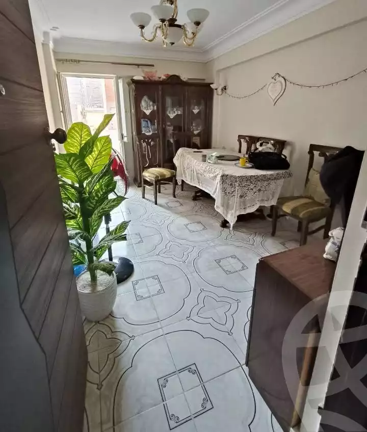 https://aqarmap.com.eg/en/listing/6061591-for-sale-alexandria-bakoos-cinema-layla-st
