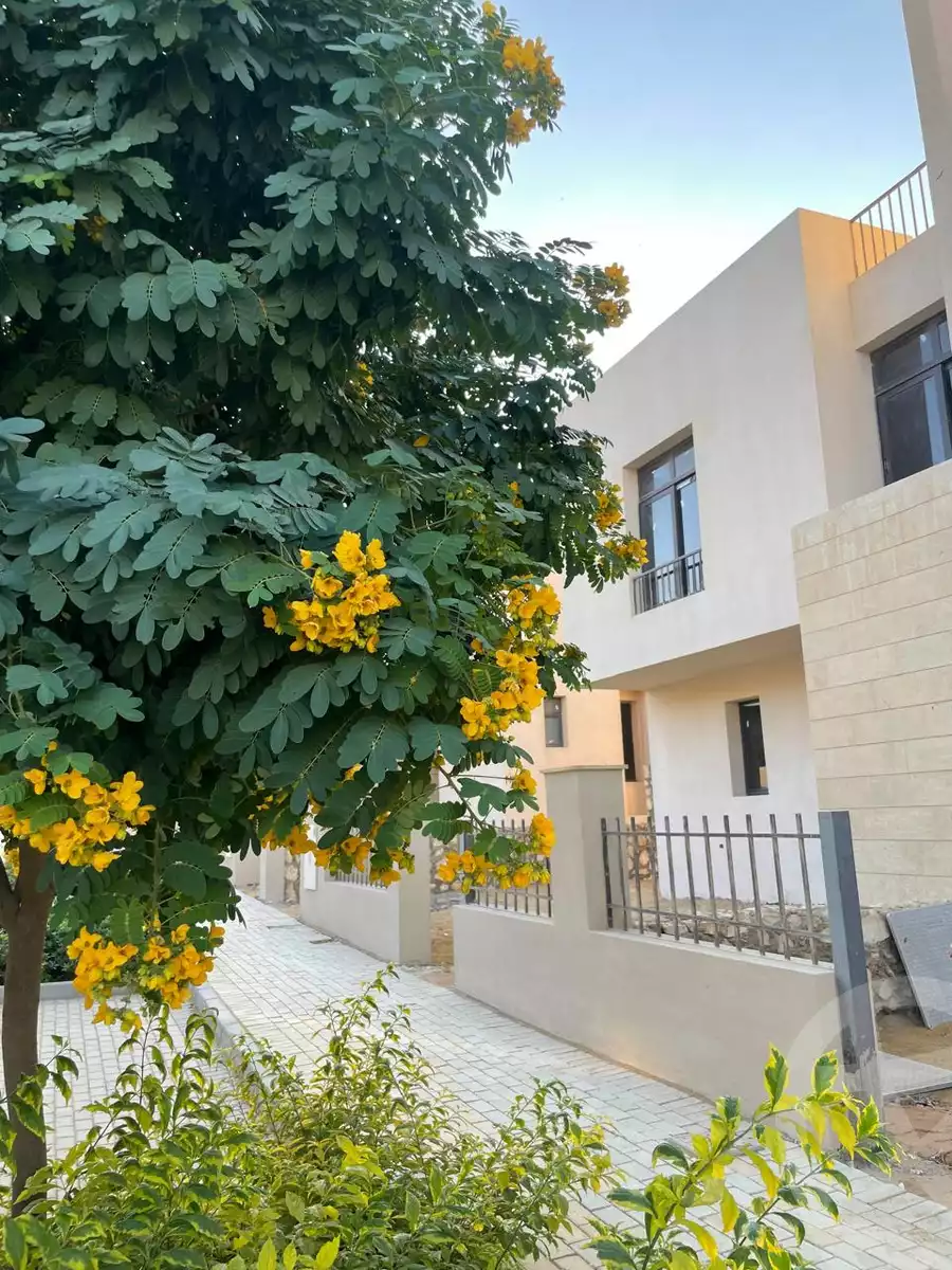 https://aqarmap.com.eg/en/listing/6061974-for-sale-cairo-6th-of-october-hadaeq-october-kmbwnd-fy-hdyq-ktwbr-o-west-club-yard-o-west