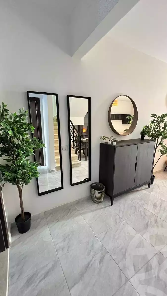 https://aqarmap.com.eg/en/listing/6062321-for-sale-cairo-new-cairo-lmstqbl-syty-compounds-kmbwnd-mwnty-nbwlywny-rybwrtj-l-qry