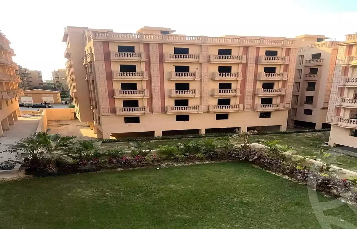 https://aqarmap.com.eg/en/listing/6063102-for-sale-cairo-new-cairo-compounds-el-ashrafia