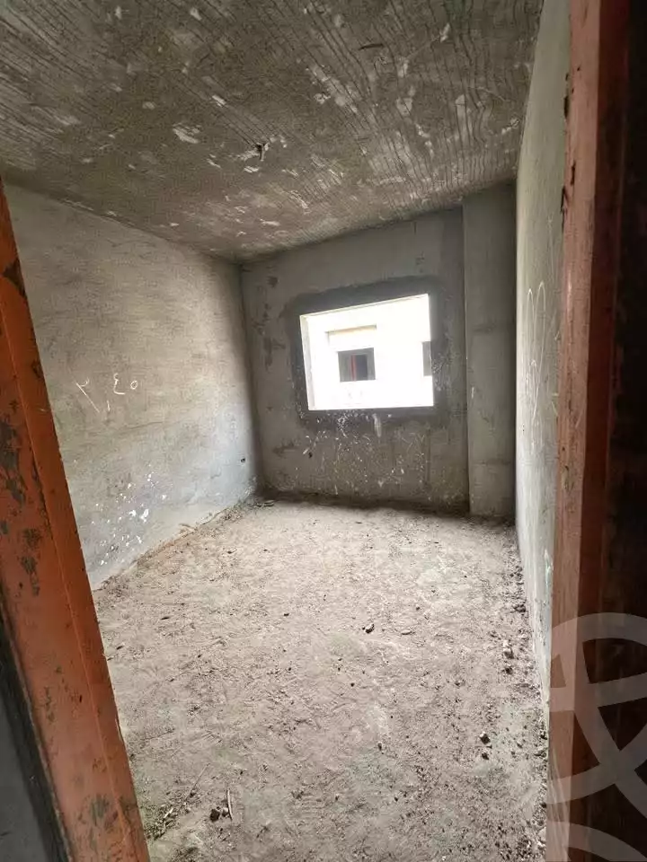 https://aqarmap.com.eg/en/listing/6063175-for-sale-cairo-new-cairo-bait-el-watan-south-suez-road-el-hay-el-takmely