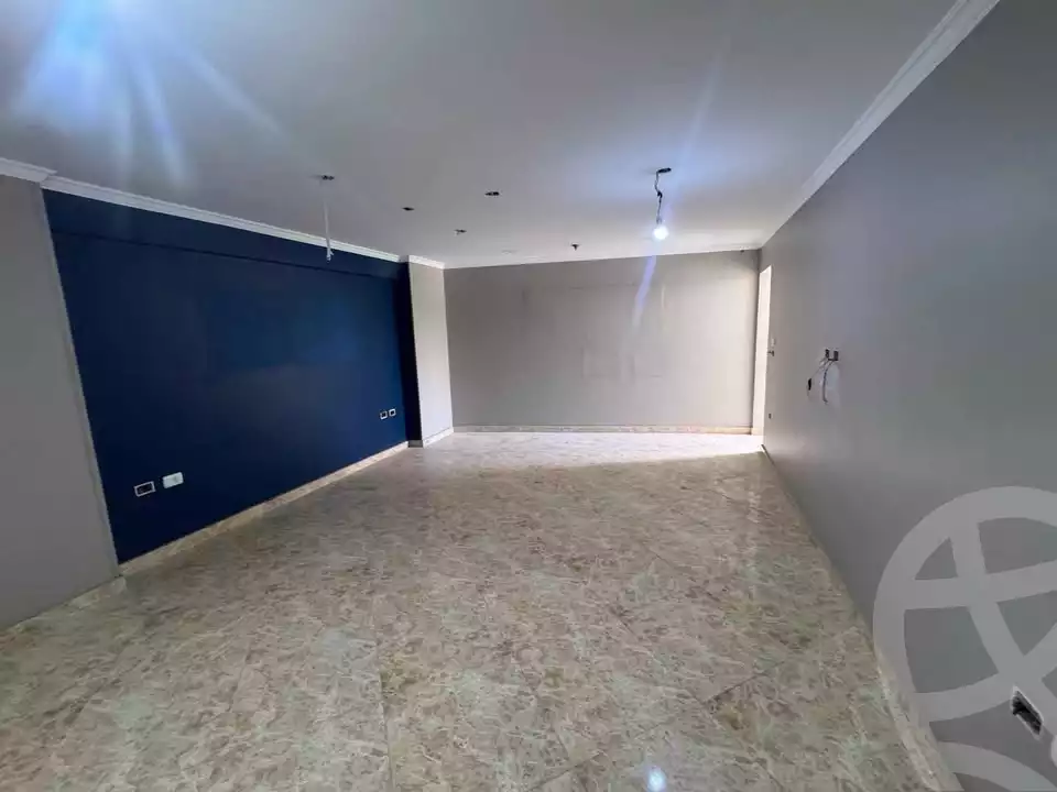 https://aqarmap.com.eg/en/listing/6066250-for-sale-alexandria-glim