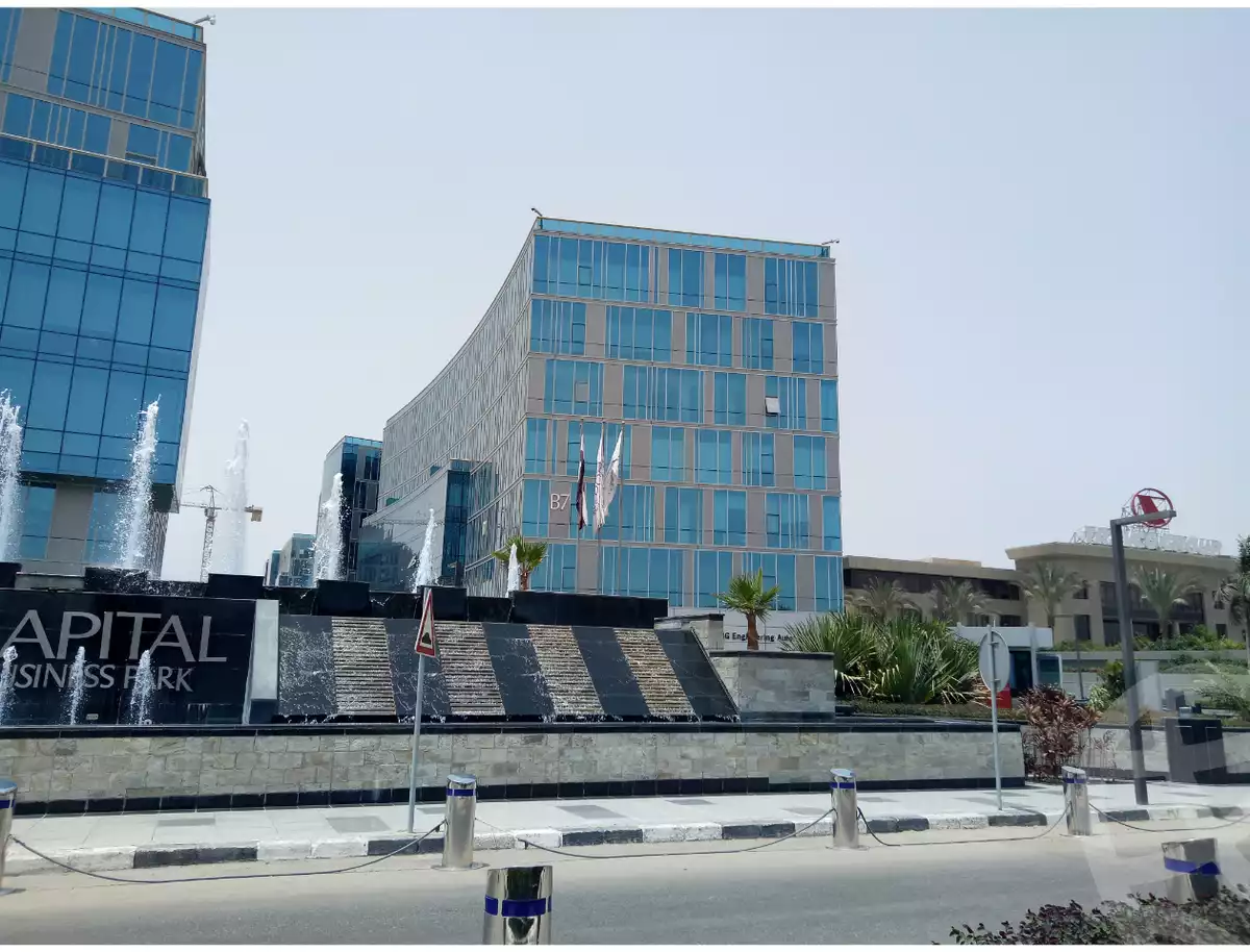 https://aqarmap.com.eg/en/listing/6066228-for-sale-cairo-el-sheikh-zayed-city-compounds-capital-business-park