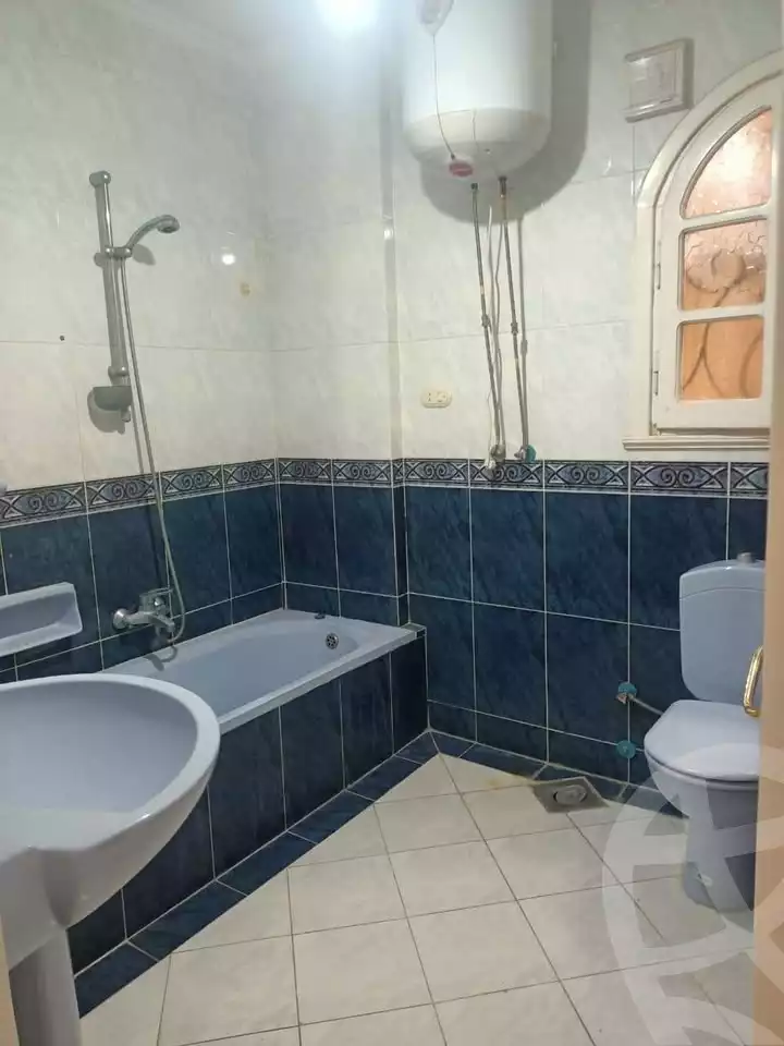 https://aqarmap.com.eg/ar/listing/6067565-for-sale-alexandria-ganaklis-shr-mrtdy-bsh