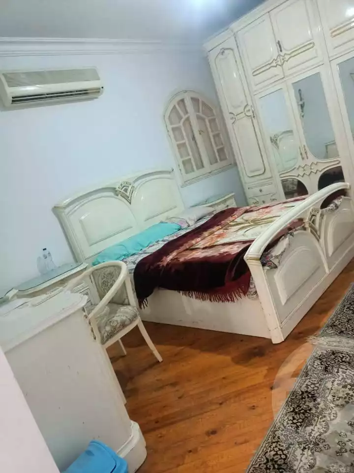 https://aqarmap.com.eg/ar/listing/6067565-for-sale-alexandria-ganaklis-shr-mrtdy-bsh