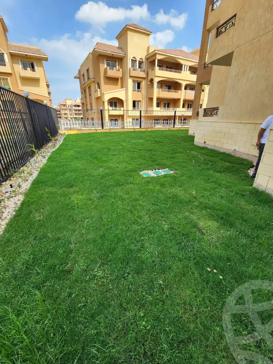 https://aqarmap.com.eg/en/listing/6068915-for-sale-cairo-el-sheikh-zayed-city-compounds-el-khamayel