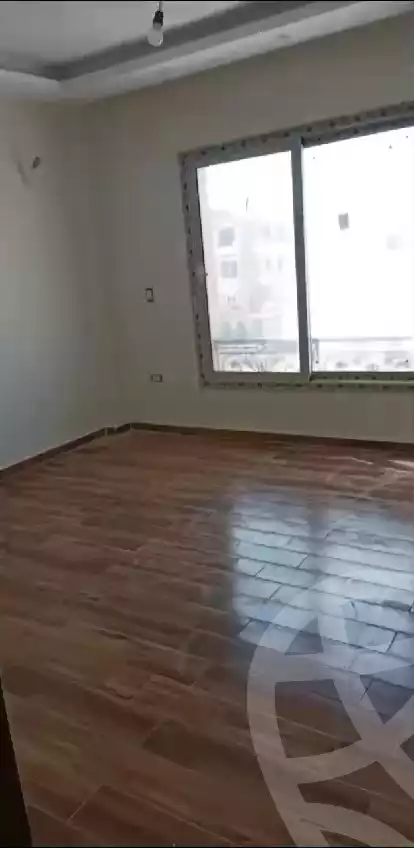 https://aqarmap.com.eg/en/listing/6069190-for-sale-cairo-el-sheikh-zayed-city-compounds-el-khamayel