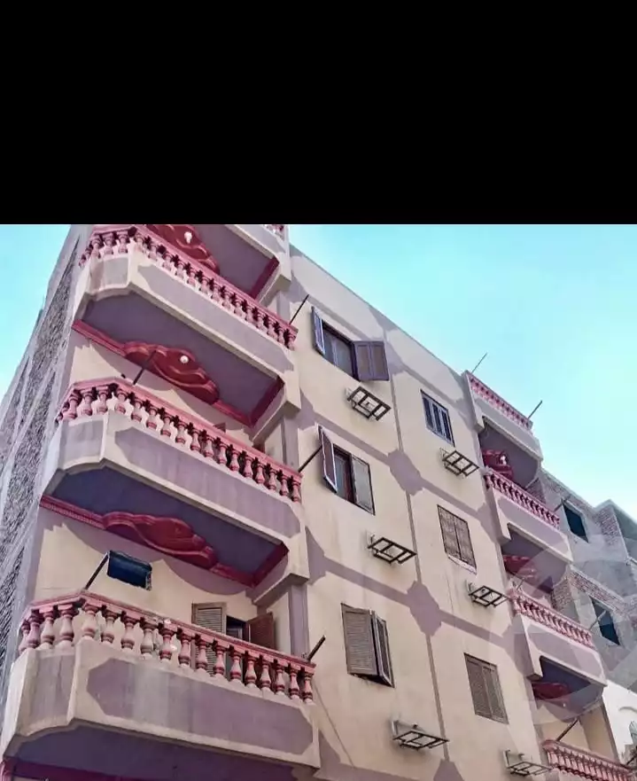 https://aqarmap.com.eg/ar/listing/6070335-for-sale-qina-qina-city