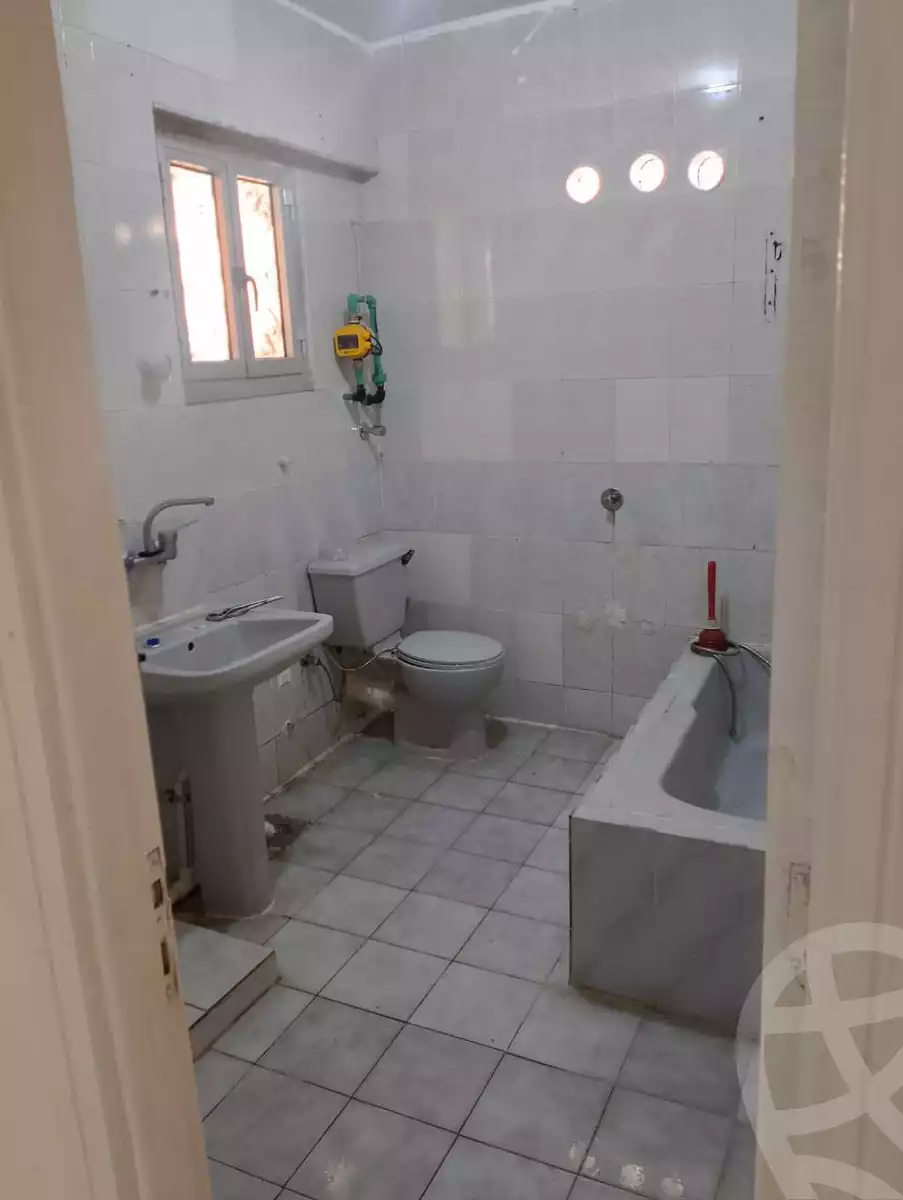 https://aqarmap.com.eg/ar/listing/6070704-for-sale-alexandria-l-jmy-lbytsh-al-aeda-al-kadema-st