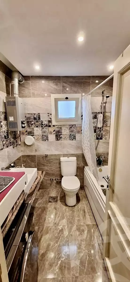 https://aqarmap.com.eg/en/listing/6070846-for-sale-cairo-mokattam-el-hadabah-el-wosta-rd-lmbhth