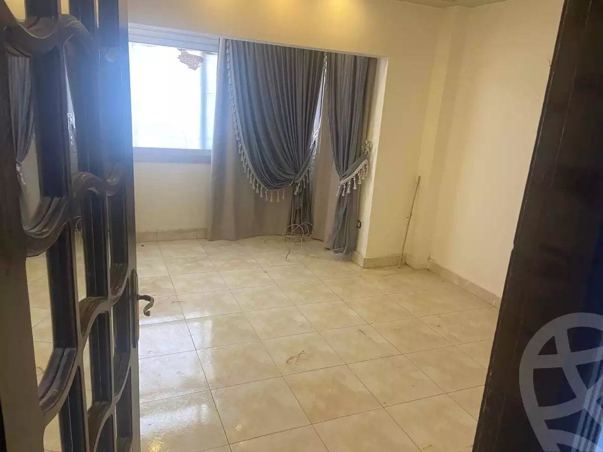 https://aqarmap.com.eg/en/listing/6071755-for-rent-cairo-mokattam-lhdb-l-ly-shareaa-9