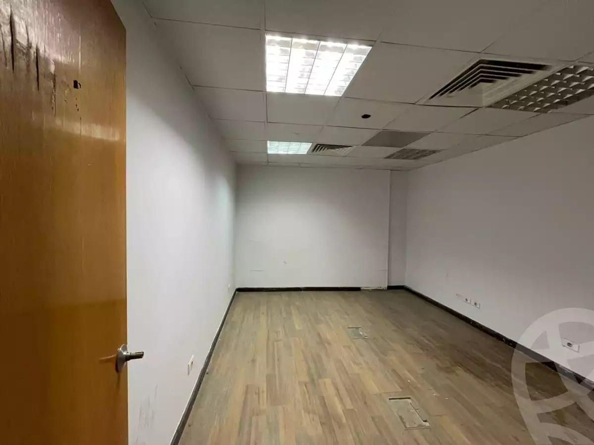 https://aqarmap.com.eg/ar/listing/6072705-for-rent-cairo-new-cairo-90th-street-south-teseen-st