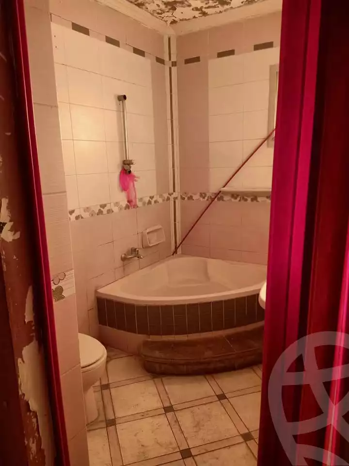 https://aqarmap.com.eg/ar/listing/6075553-for-sale-alexandria-bolekly-wnjdt