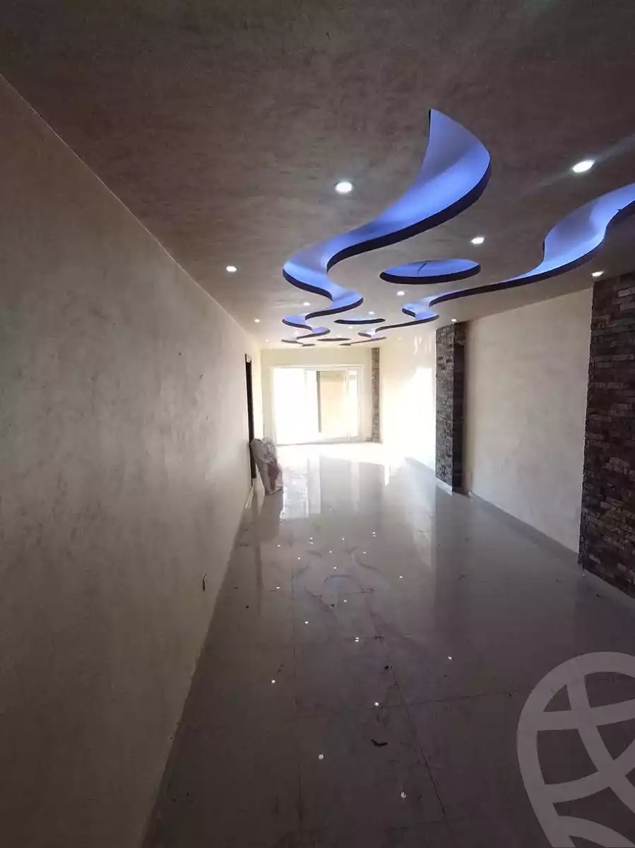 https://aqarmap.com.eg/ar/listing/6075573-for-sale-alexandria-l-jmy-lbytsh-al-samalehy-1-st