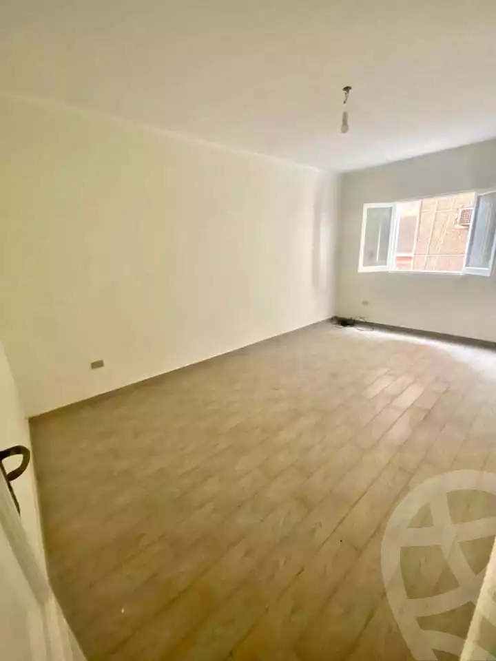 https://aqarmap.com.eg/en/listing/6076382-for-sale-cairo-hadayek-el-koba-wali-al-ahd-st
