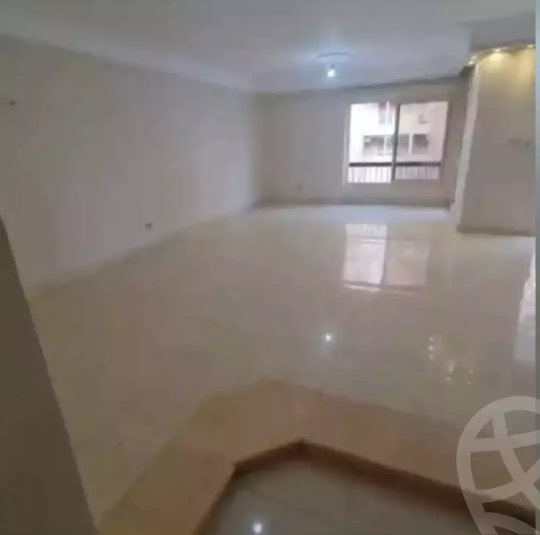 https://aqarmap.com.eg/en/listing/6077123-for-rent-cairo-mokattam-lhdb-l-ly-shr-krym-bnwn