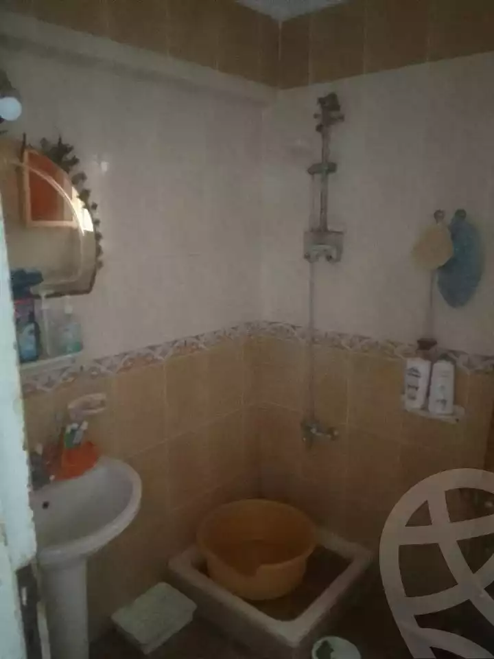 https://aqarmap.com.eg/en/listing/6077290-for-sale-alexandria-l-jmy-el-hanouvel-el-kholafaa-el-rashdeen-st