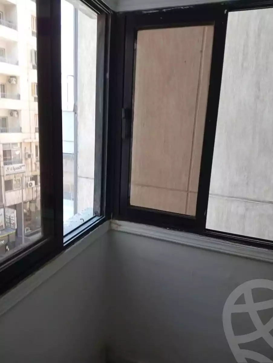https://aqarmap.com.eg/en/listing/6079356-for-sale-alexandria-lauran-shr-bw-qyr-tryq-lhry