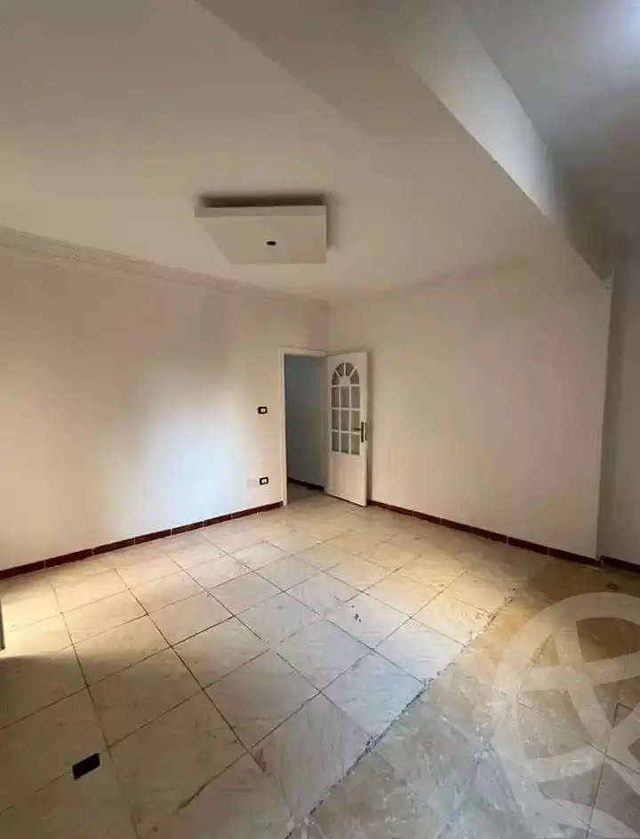https://aqarmap.com.eg/ar/listing/6079405-for-sale-alexandria-l-jmy-lbytsh-ain-shams-st