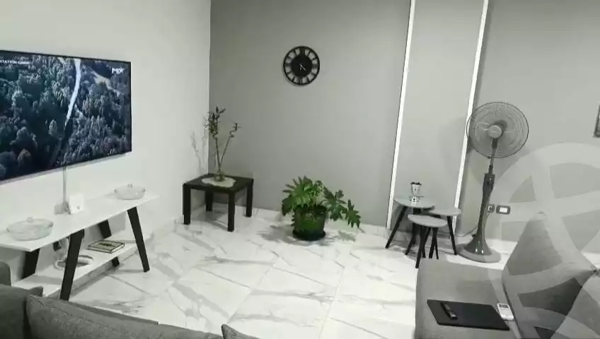 https://aqarmap.com.eg/en/listing/6079418-for-sale-cairo-mokattam-el-hadabah-el-wosta-compounds-lw-jwr-kwmblks
