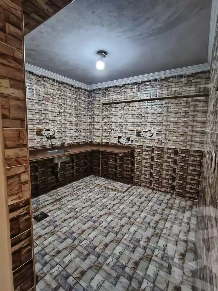 https://aqarmap.com.eg/ar/listing/6078997-for-rent-alexandria-el-max