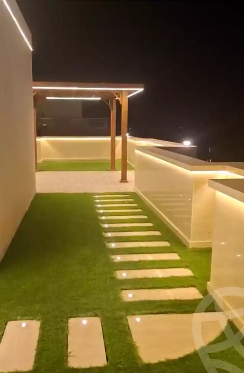 https://aqarmap.com.eg/en/listing/6079757-for-sale-cairo-el-sheikh-zayed-city-compounds-zayed-regency