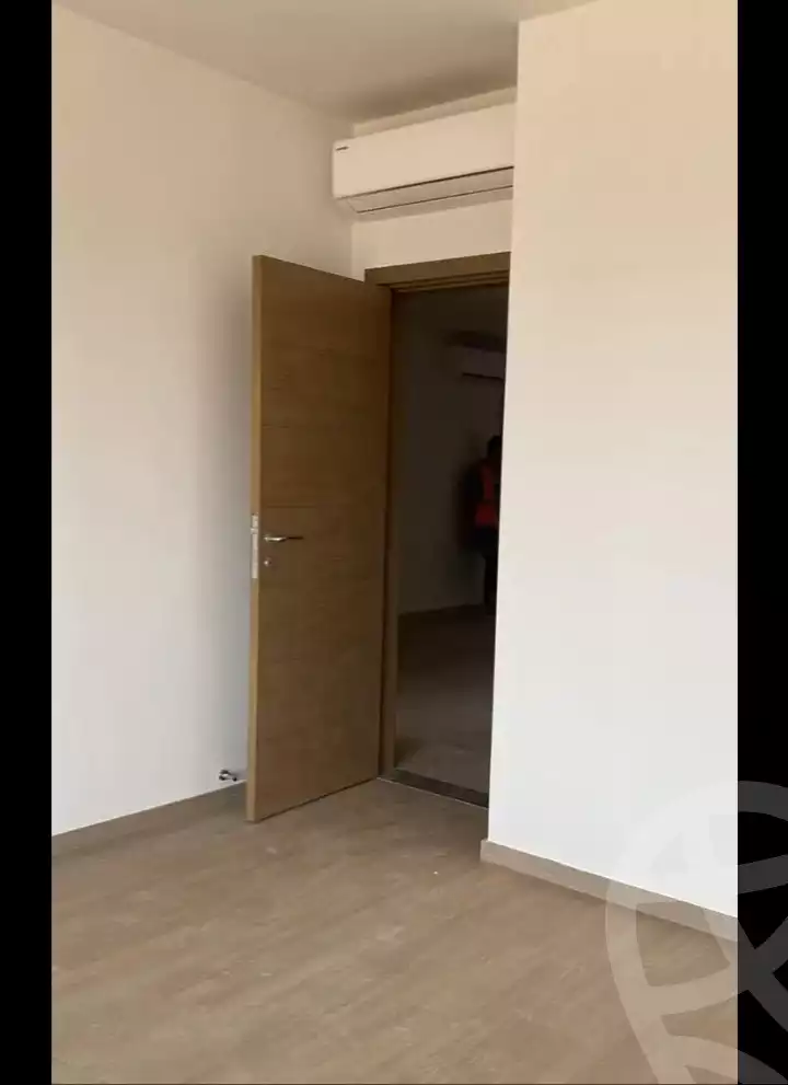 https://aqarmap.com.eg/ar/listing/6081585-for-sale-cairo-mokattam-compounds-uptown-cairo