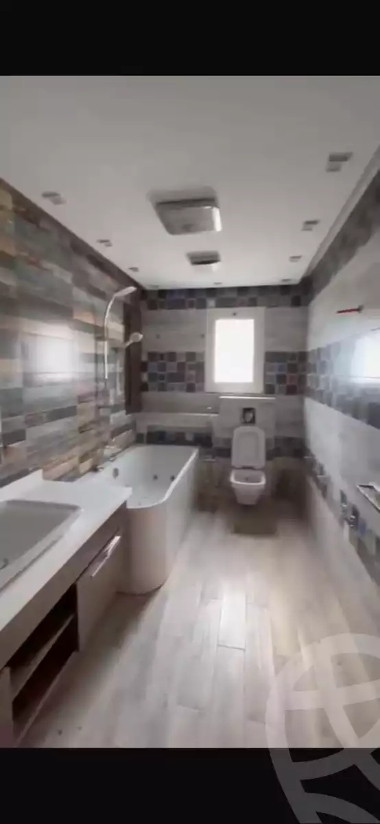 https://aqarmap.com.eg/en/listing/6081943-for-rent-cairo-new-cairo-compounds-hyde-park-parkway-hyde-park-compound