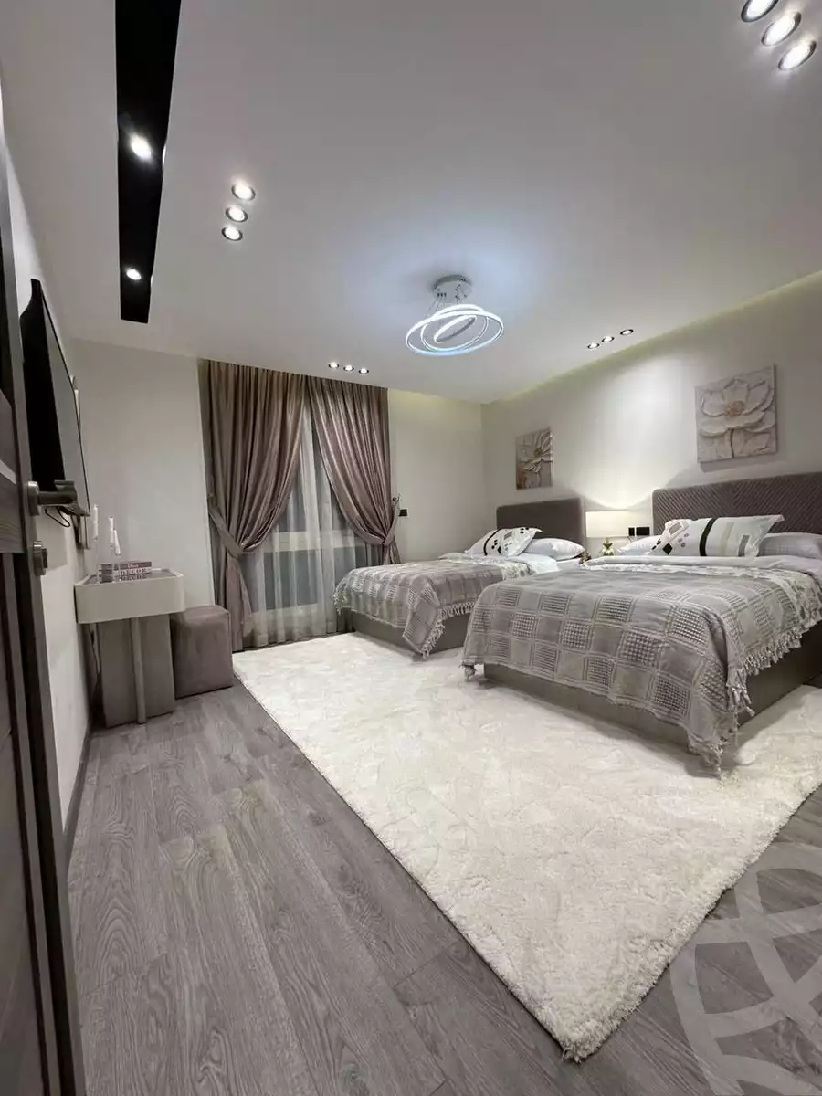 https://aqarmap.com.eg/en/listing/6082663-for-sale-cairo-new-cairo-compounds-mwrd-fq-llttwyr