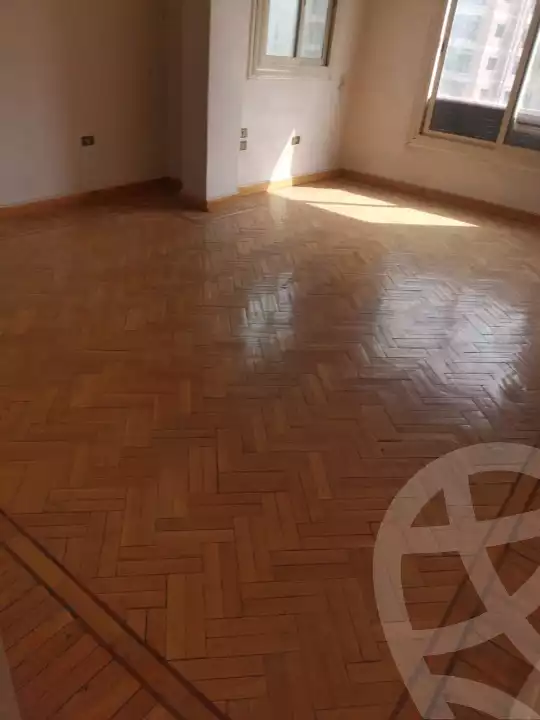 https://aqarmap.com.eg/en/listing/6057870-for-sale-cairo-heliopolis-ard-el-golf-nabil-el-wakkad
