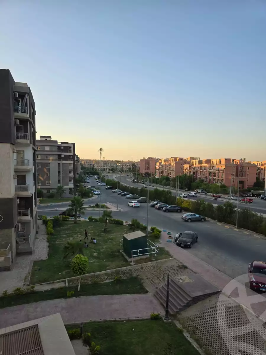 https://aqarmap.com.eg/en/listing/6086030-for-sale-cairo-el-sheikh-zayed-city-compounds-dr-msr