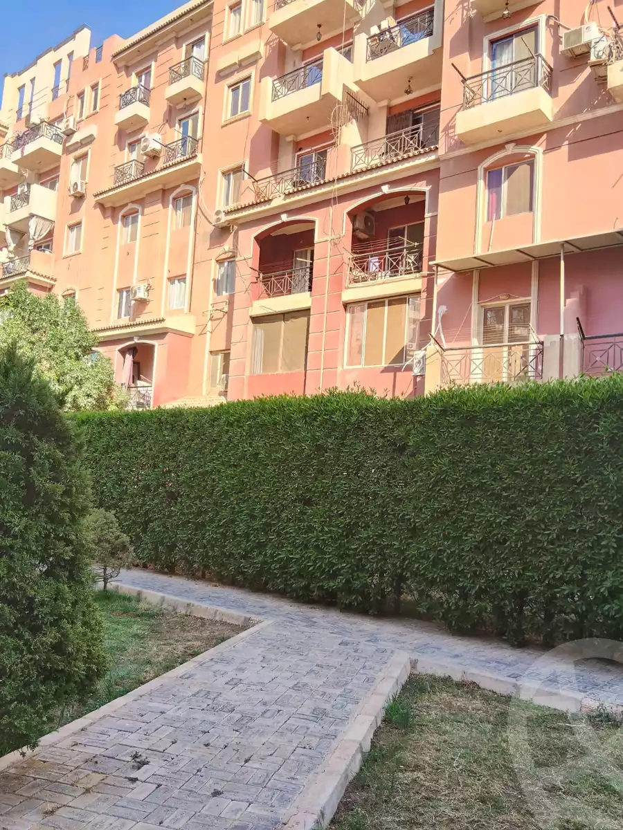 https://aqarmap.com.eg/en/listing/6086277-for-sale-cairo-el-sheikh-zayed-city-compounds-rawdet-zayed