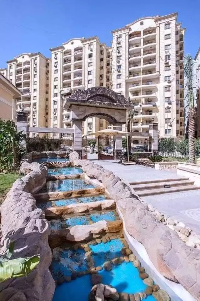 https://aqarmap.com.eg/en/listing/6086690-for-sale-cairo-el-maadi-compounds-grand-gate