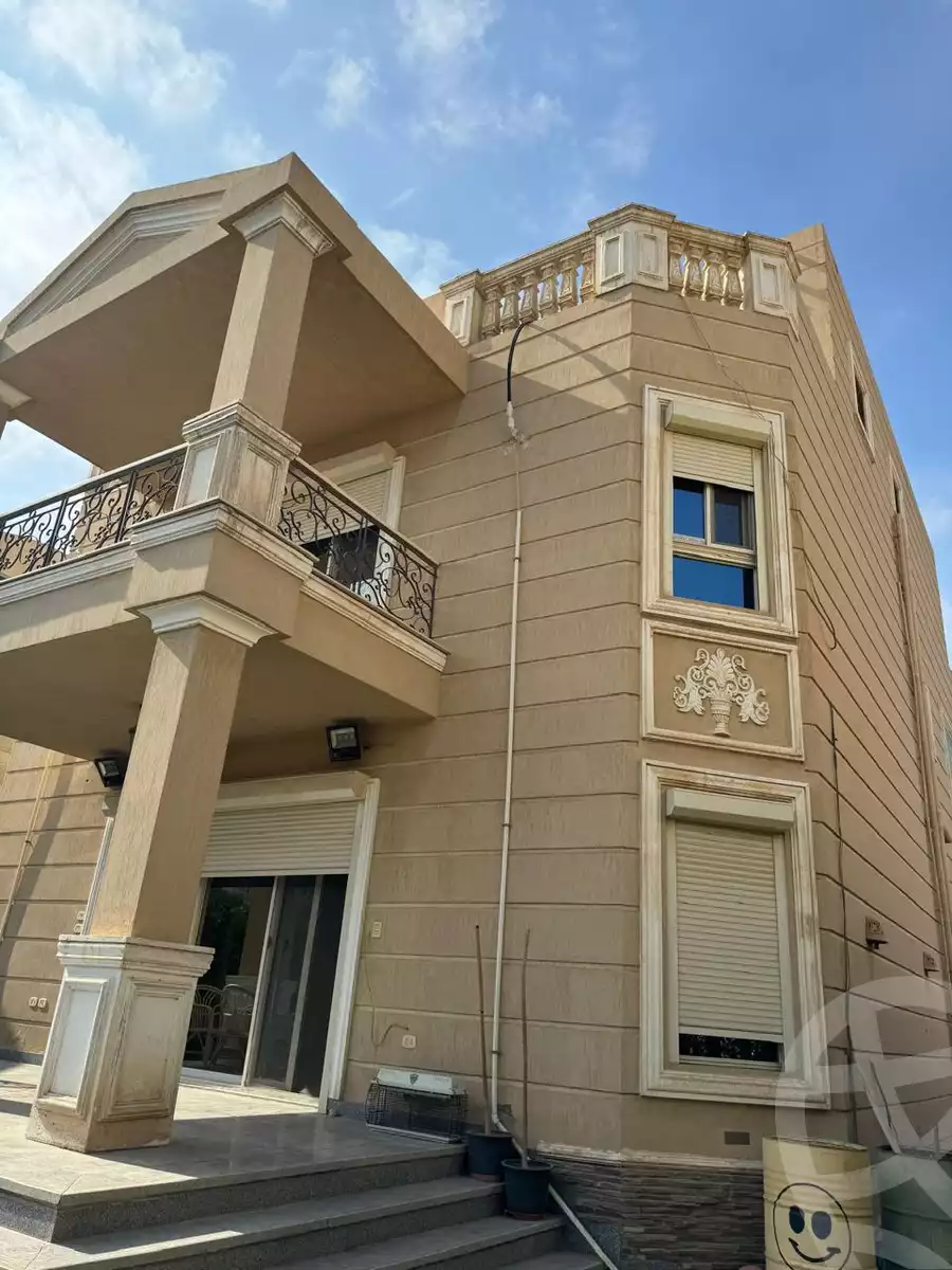 https://aqarmap.com.eg/ar/listing/6086771-for-sale-cairo-new-cairo-compounds-hyde-park-centre-ville-hyde-park