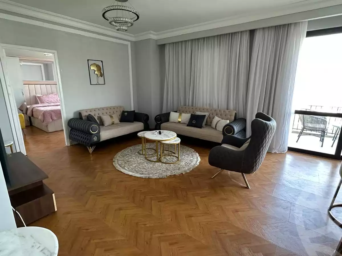 https://aqarmap.com.eg/ar/listing/6087451-for-rent-cairo-el-sheikh-zayed-city-compounds-kmbwnd-wyst-twn-swdyk