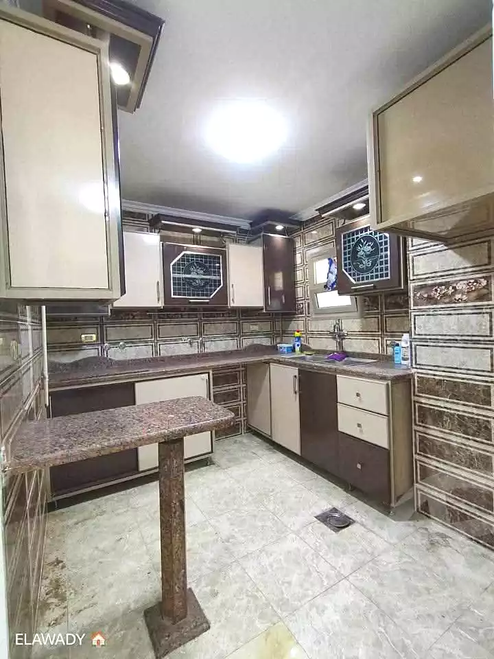 https://aqarmap.com.eg/ar/listing/6091052-for-sale-alexandria-l-jmy-lbytsh-al-kaada-st