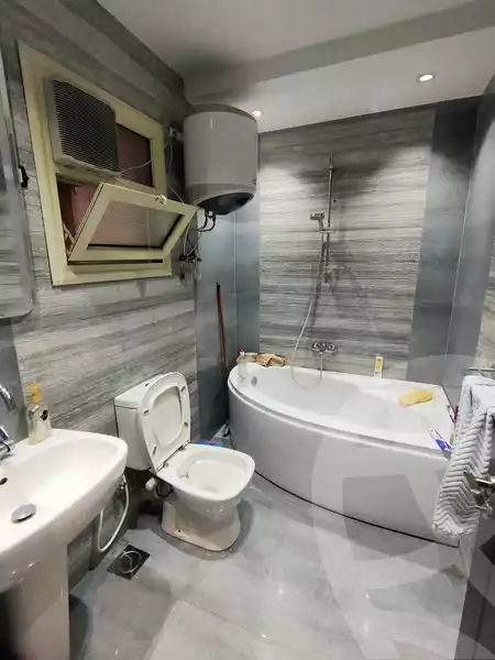 https://aqarmap.com.eg/en/listing/6091623-for-sale-cairo-shoubra-el-sahel-al-sheshini-st