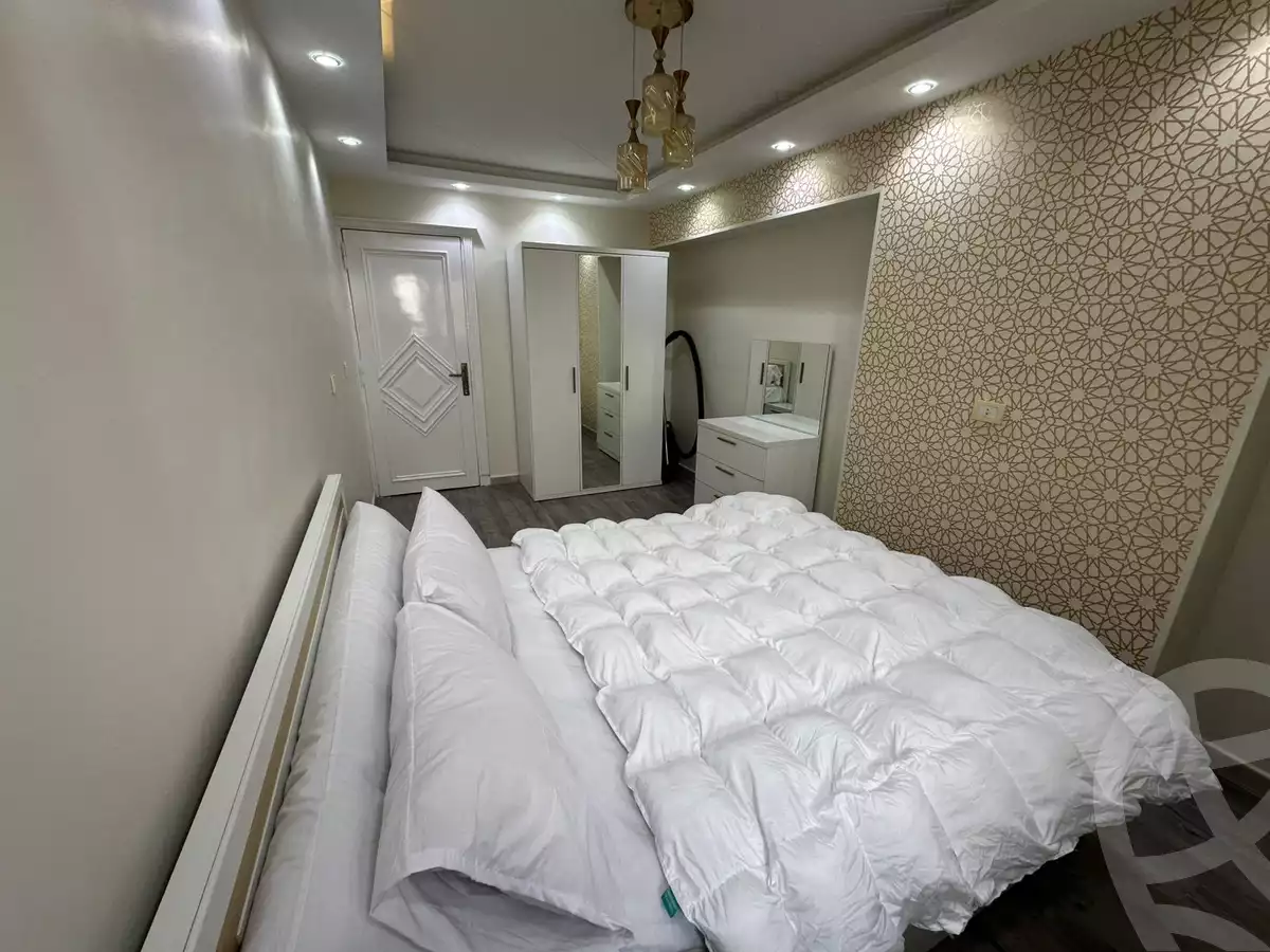 https://aqarmap.com.eg/en/listing/6092092-for-rent-cairo-manial-abd-el-aziz-al-saud-st