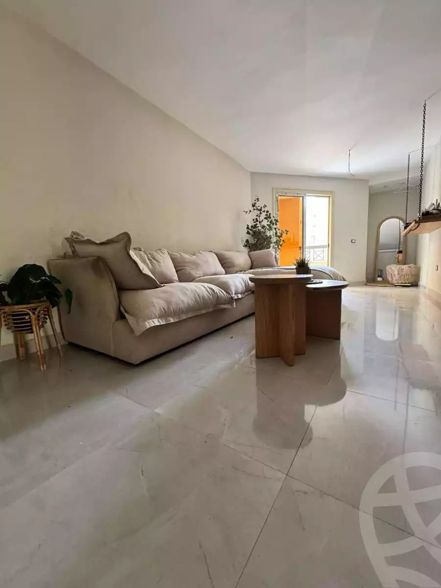 https://aqarmap.com.eg/en/listing/6092526-for-sale-cairo-mokattam-compounds-kmbwnd-jwldn-jyts