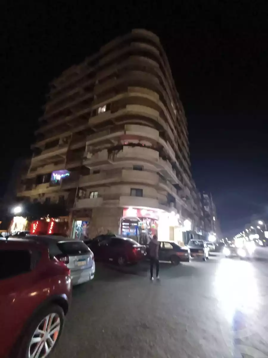 https://aqarmap.com.eg/ar/listing/6093773-for-sale-cairo-mokattam-lhdb-l-ly-shareaa-9