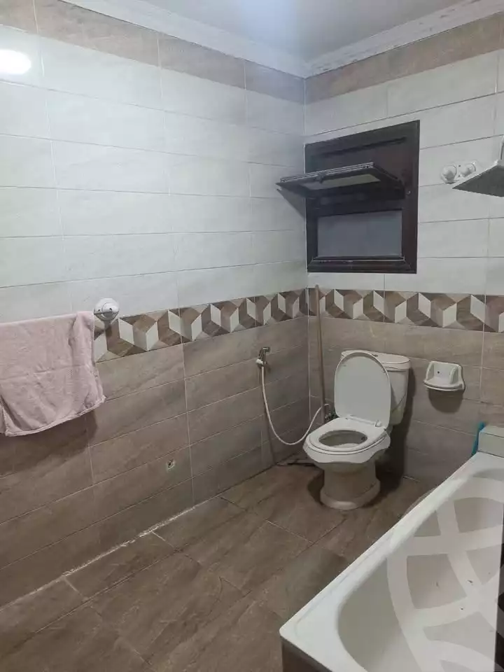 https://aqarmap.com.eg/en/listing/6093936-for-sale-cairo-mokattam-lhdb-l-ly-el-ashgar-st